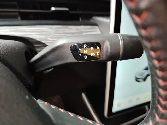 Nezha Auto Nezha V 2022 Trend 400 Lite — Фото автомобиля 13