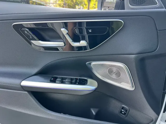 Mercedes-Benz C-Class — Фото автомобиля 8