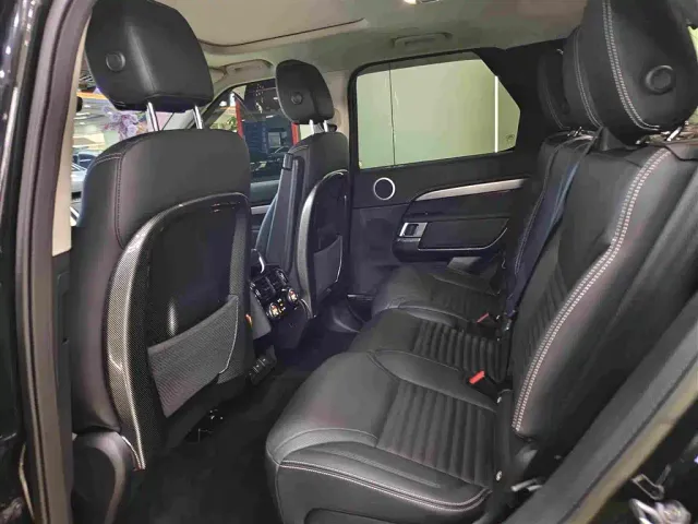 Land Rover Discovery — Фото автомобиля 5
