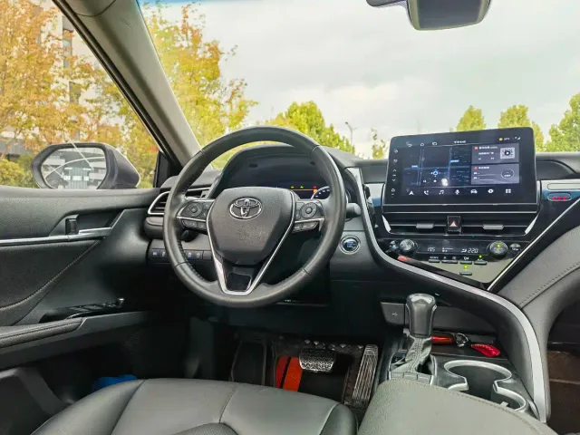 Toyota Camry — Фото автомобиля 10