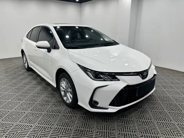 Фотография автомобиля — Toyota Corolla