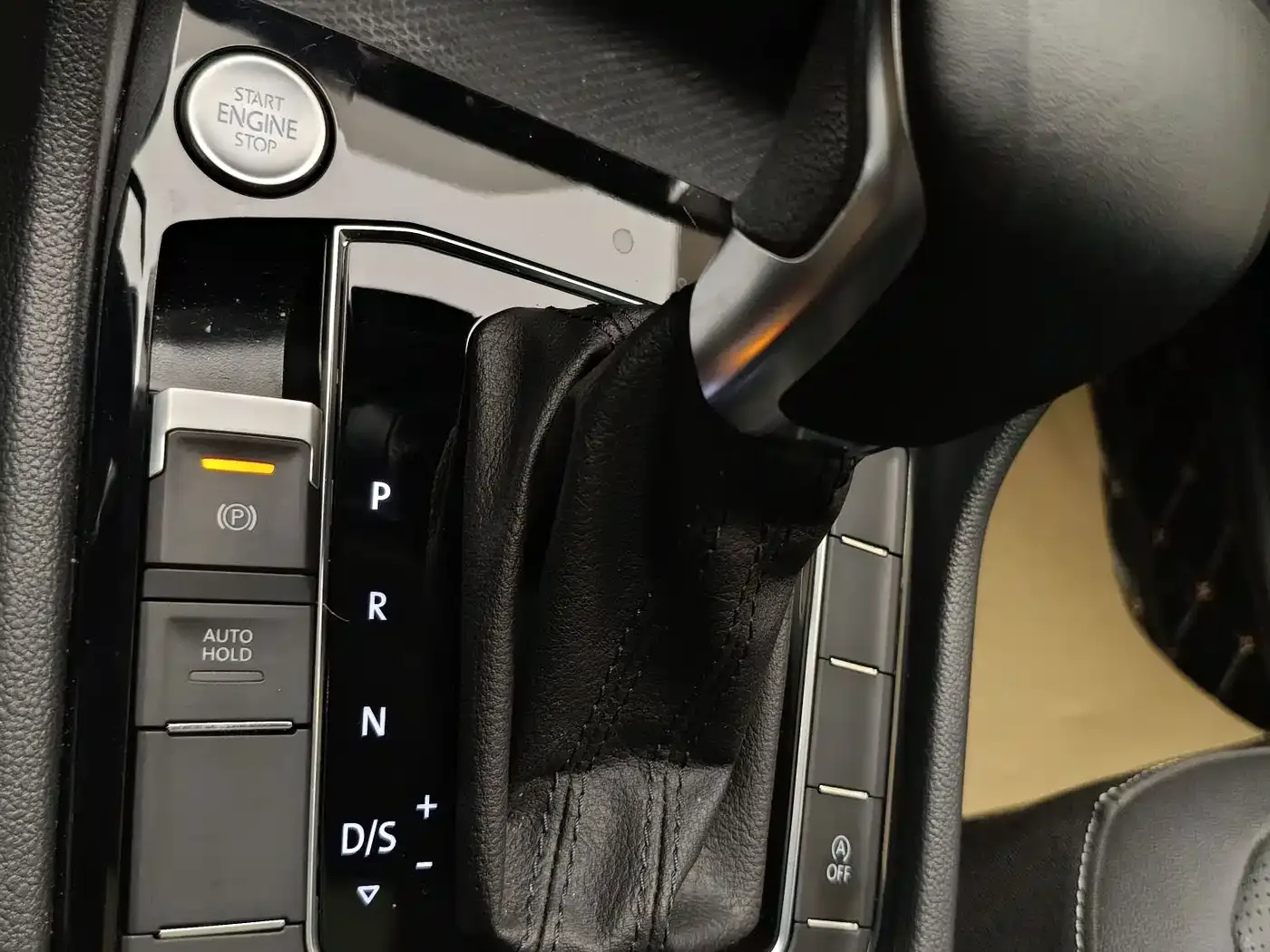 Volkswagen Tiguan L 2022 330TSI Automatic 2WD Smart Edition — Фото автомобиля 17