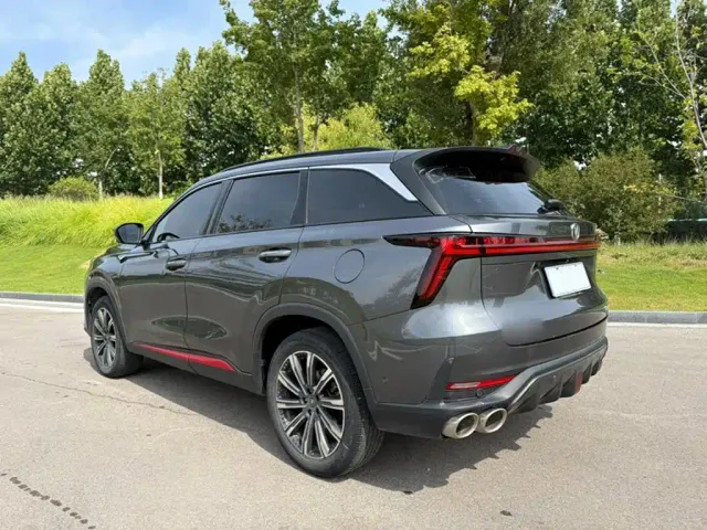 Changan CS75 Plus — Фото автомобиля 10