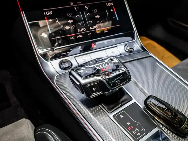 Audi A6L — Фото автомобиля 16