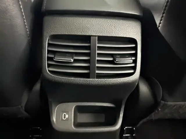 Kia Seltos — Фото автомобиля 17