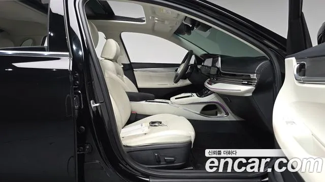 Hyundai Grandeur — Фото автомобиля 10