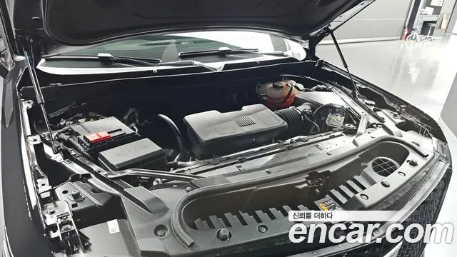 Cadillac Escalade Generation 5 — Фото автомобиля 6