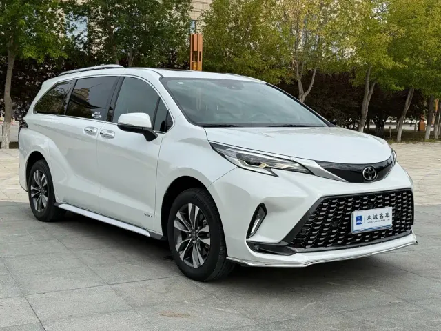 Toyota Granvia — Фото автомобиля 3