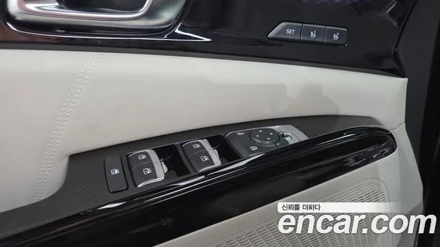 Kia Canival Carnival 4 поколение Бензин 7 мест Signature — Фото автомобиля 12