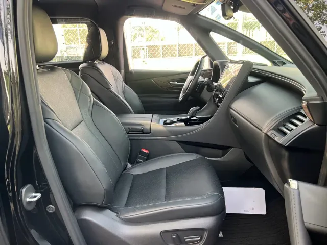 Toyota Vellfire — Фото автомобиля 12