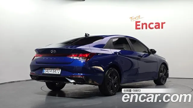 Hyundai Avante CN7 — Фото автомобиля 2