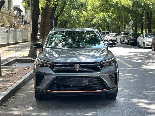 Roewe RX3 — Фото автомобиля 2