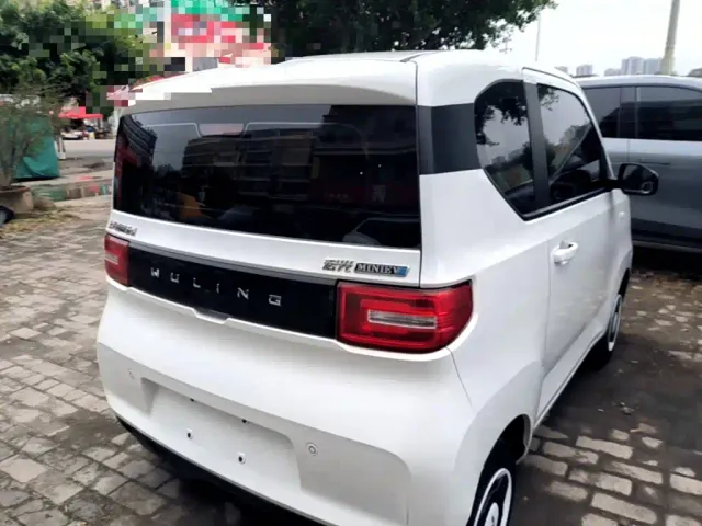 Wuling Hongguang Mini EV — Фото автомобиля 6
