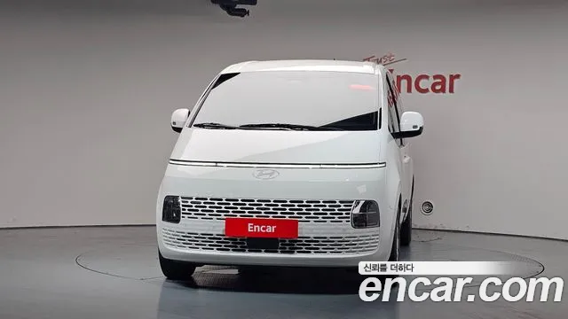 Hyundai Staria Staria Карго 5 мест — Фото автомобиля 3