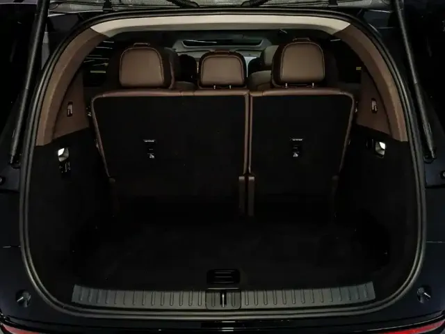 Li Auto MEGA — Фото автомобиля 7