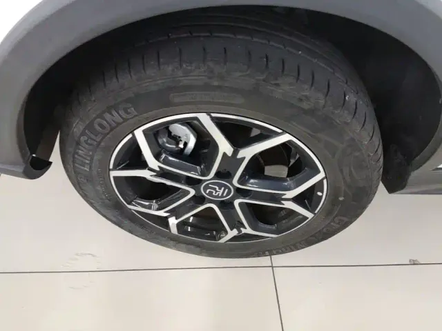 BYD Yuan Pro — Фото автомобиля 22