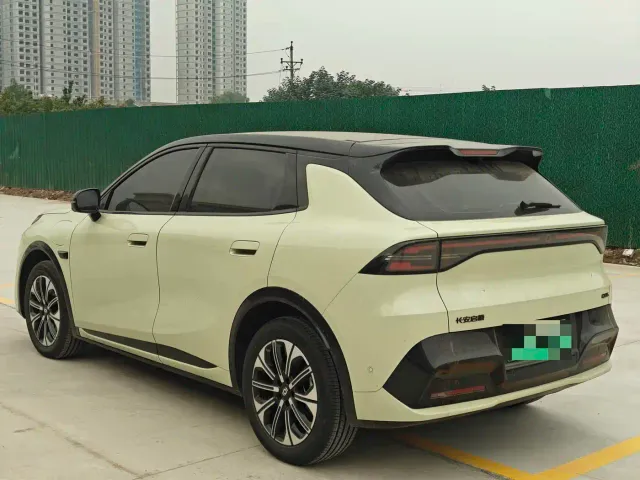 Changan Qiyuan Q05 — Фото автомобиля 8