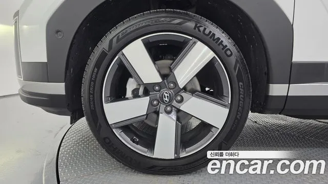 Hyundai Santa Fe MX5 — Фото автомобиля 5