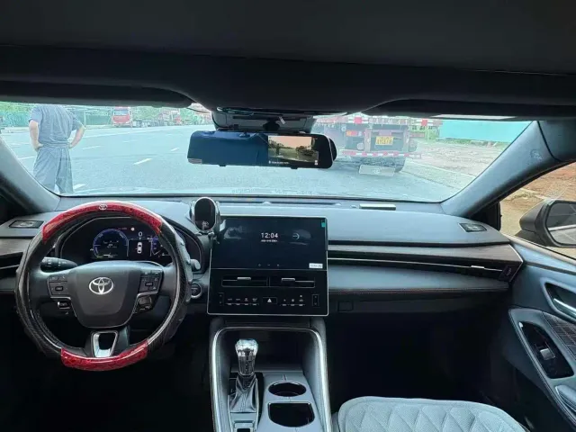 Toyota Avalon — Фото автомобиля 6
