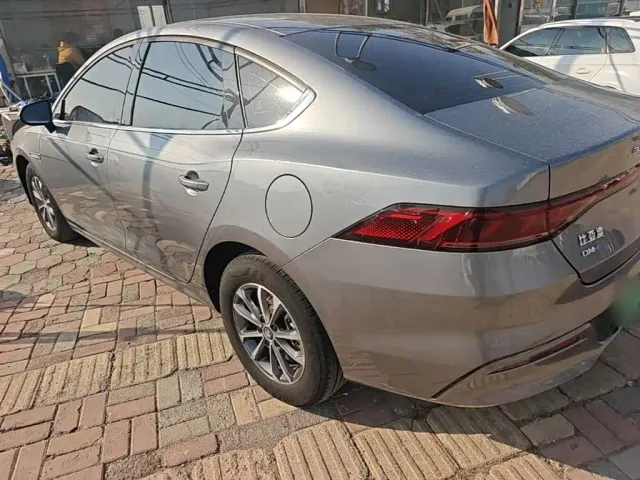 BYD Qin PLUS — Фото автомобиля 4