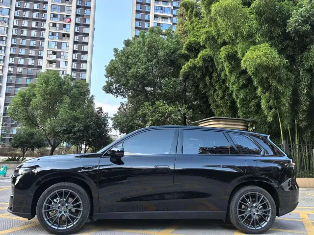 Leapmotor C10 — Фото автомобиля 16