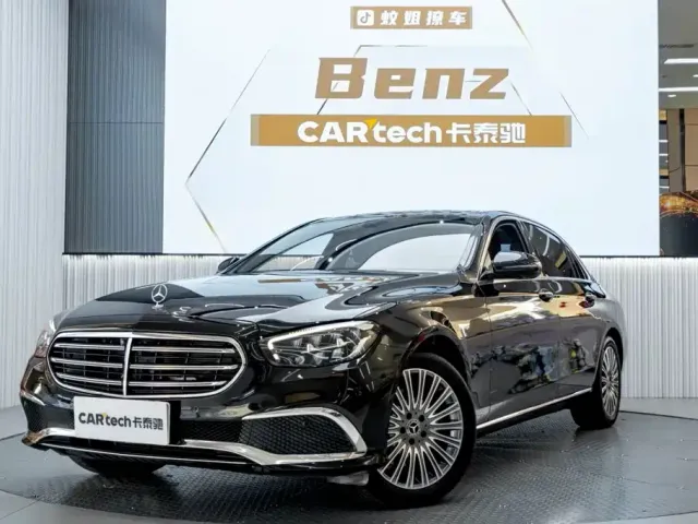 Фотография автомобиля — Mercedes-Benz E-Class