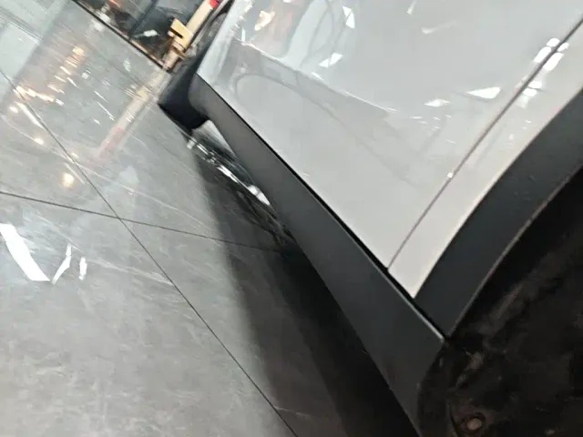 Tesla Model Y — Фото автомобиля 20