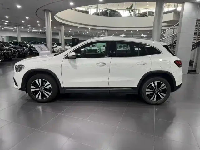 Mercedes-Benz GLA-Class — Фото автомобиля 2