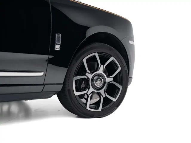 Rolls-Royce Cullinan — Фото автомобиля 7
