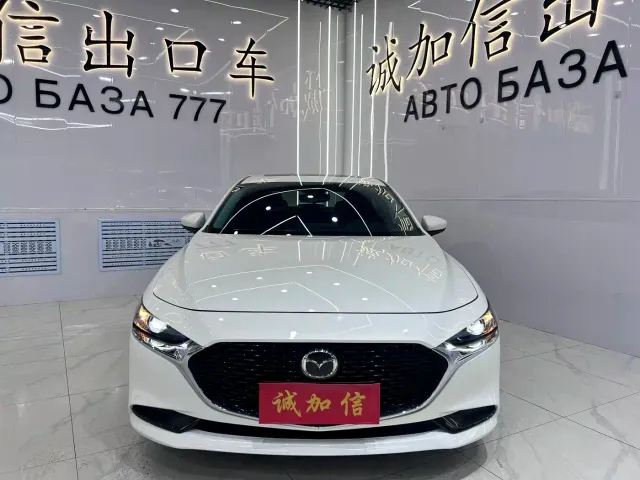 Mazda Axela — Фото автомобиля 2