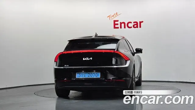 Kia EV6 — Фото автомобиля 4
