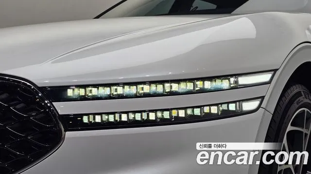 Genesis G90 Бензин 3.5 турбо AWD — Фото автомобиля 2