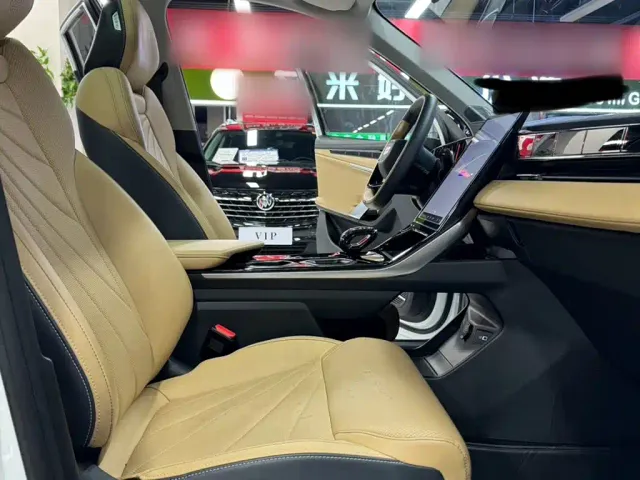 Geely Boyue L — Фото автомобиля 13