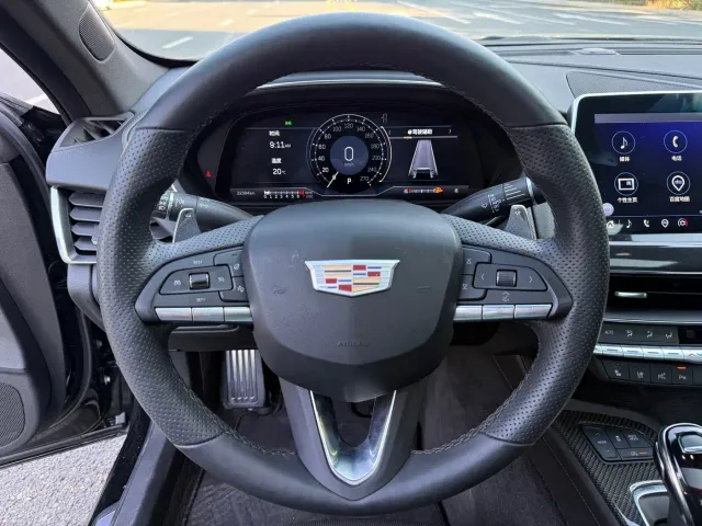 Cadillac CT5 — Фото автомобиля 6