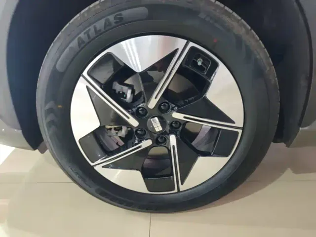 Geely Galaxy E5 — Фото автомобиля 22