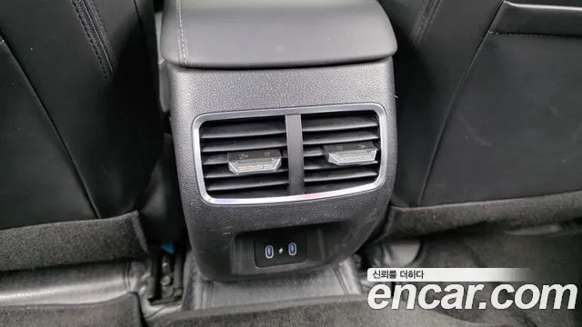 Hyundai Sonata — Фото автомобиля 25