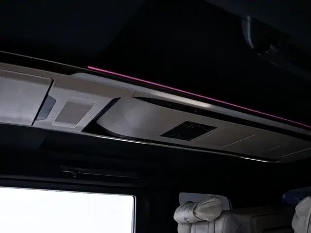 Toyota Alphard — Фото автомобиля 12