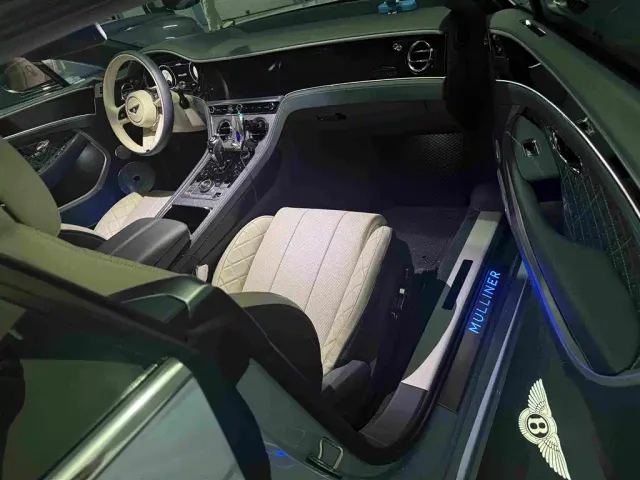 Bentley Continental — Фото автомобиля 7