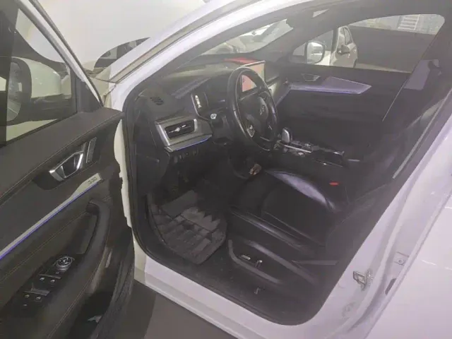 Chery Tiggo 8 — Фото автомобиля 12