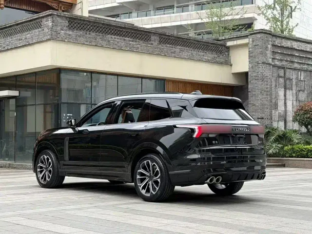 Lynk & Co 09 — Фото автомобиля 22