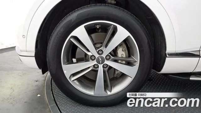 Genesis GV80 2.5T Бензин AWD — Фото автомобиля 4