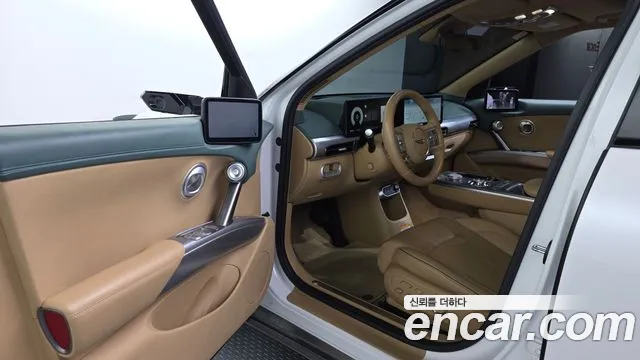 Genesis GV60 — Фото автомобиля 15