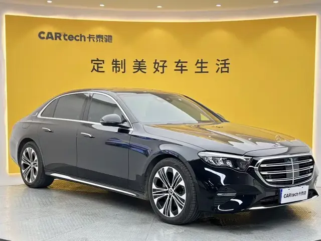 Mercedes-Benz E-Class — Фото автомобиля 2