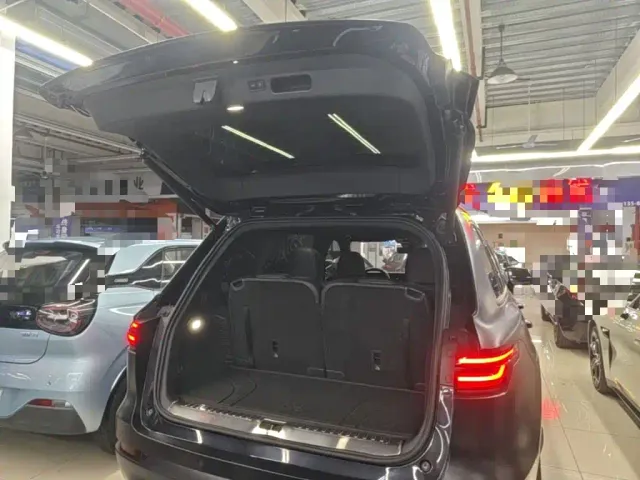 Li Auto ONE — Фото автомобиля 18