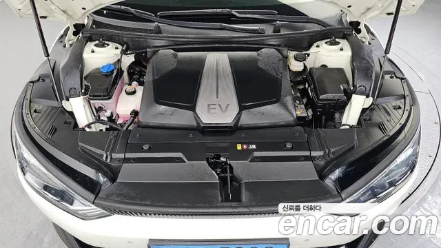 Kia EV6 — Фото автомобиля 6