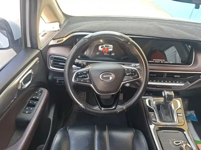 GAC Trumpchi M6 — Фото автомобиля 10