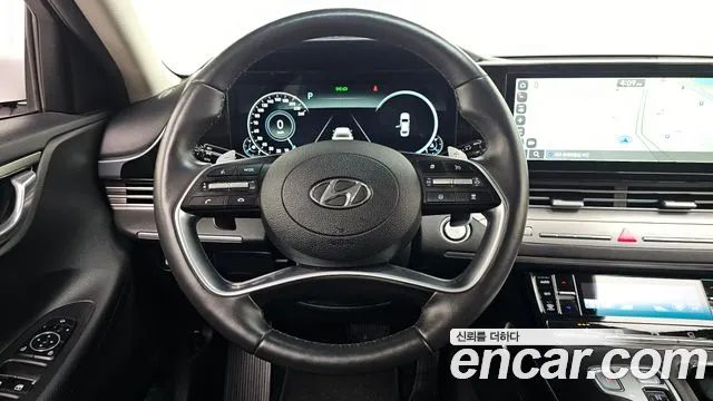 Hyundai Grandeur — Фото автомобиля 12