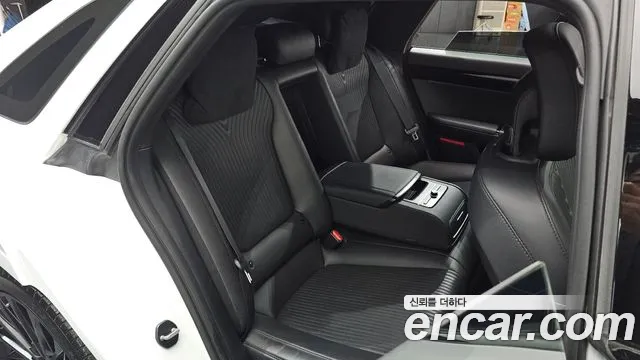 Hyundai Grandeur GN7 — Фото автомобиля 17