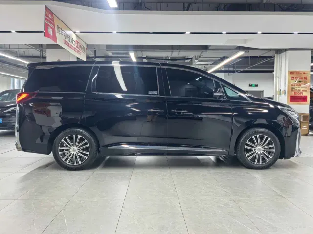 GAC Trumpchi M8 — Фото автомобиля 4