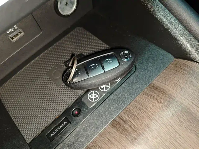 Nissan Teana — Фото автомобиля 8